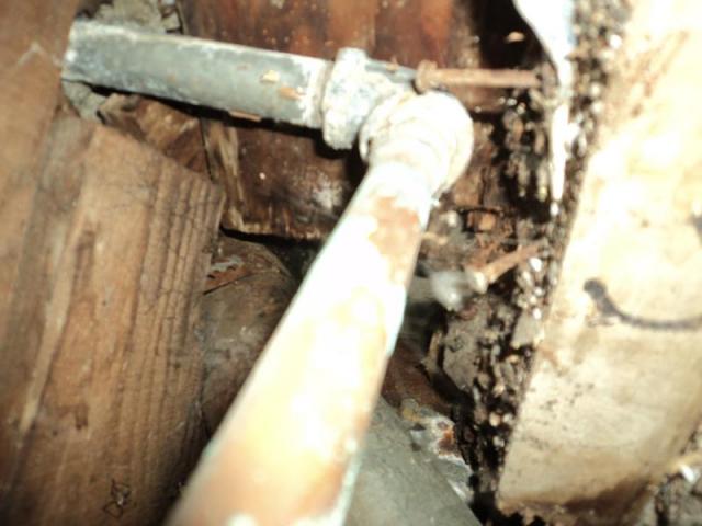 Old galvanized pipes-copper piping was added without the proper connections as found during a Los Angeles home inspection